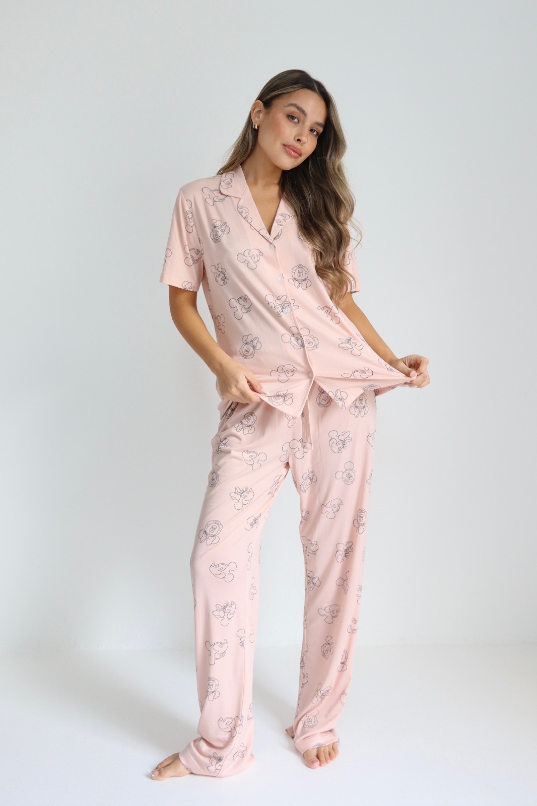 פיגמה דלתא דיסני מיקי מכופתרת